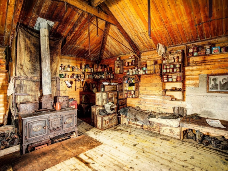 Ernest Shackleton's Cape Royds kitchen - built for an extreme life 